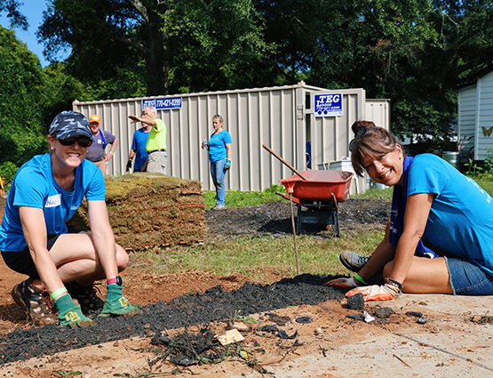 United bankers volunteer with Habitat for Humanity in metro Atlanta