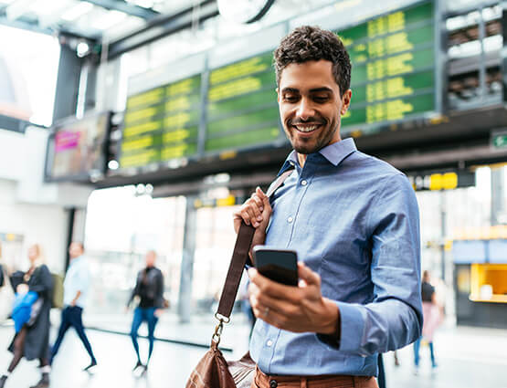 traveling man using travel notices