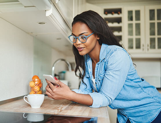 woman using card controls